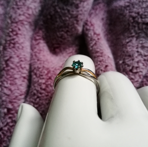 FREE Blue Rhinestone Costume Ring - Picture 3 of 4